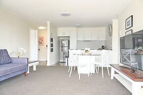 River Plaza Apartments