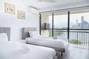 River Plaza Apartments