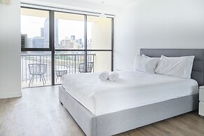 River Plaza Apartments