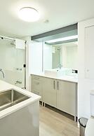 River Plaza Apartments