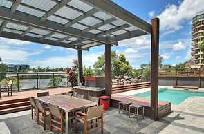 River Plaza Apartments