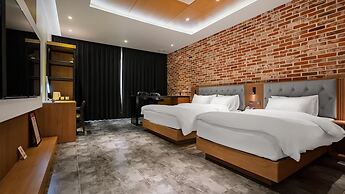 Schweizer Dorf Hotel