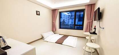 Rezion Tourist Hotel