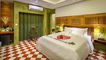 The Secret Corner Unique Residence