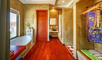 The Secret Corner Unique Residence