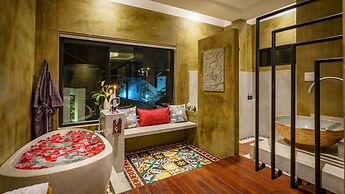 The Secret Corner Unique Residence