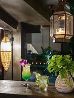 The Secret Corner Unique Residence