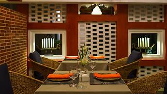 The Secret Corner Unique Residence