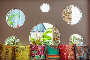 The Secret Corner Unique Residence