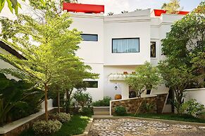 The Secret Corner Unique Residence