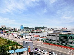 James Blue Guesthouse