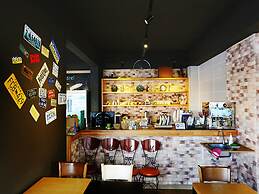 James Blue Guesthouse