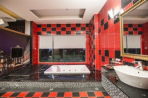 MoonArea Business Leisure Motel