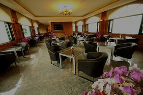 MoonArea Business Leisure Motel