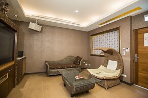 MoonArea Business Leisure Motel