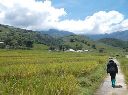 Sapa Hills Hotel
