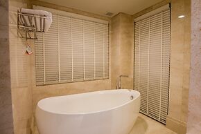 Luxury Apartment at AYANA Residences