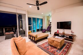 Luxury Apartment at AYANA Residences