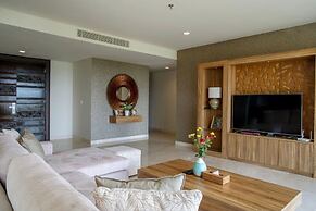 Luxury Apartment at AYANA Residences