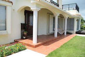 Hills Villa MIYAKOJIMA