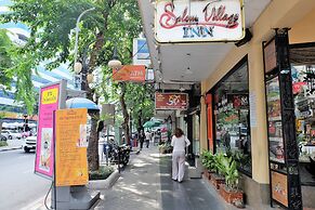 Silom Village Inn