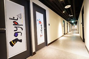 Cavemen Hostel Taipei Station Branch