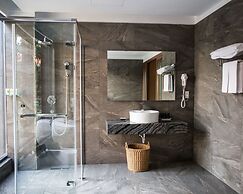 Imperial Dynasty Exquisite Hotel