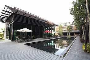 Imperial Dynasty Exquisite Hotel