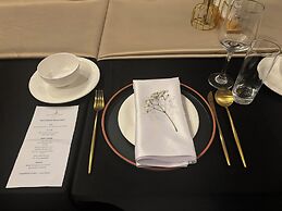 Swiss Lenana Mount Hotel