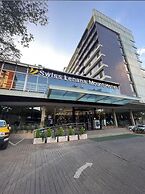 Swiss Lenana Mount Hotel