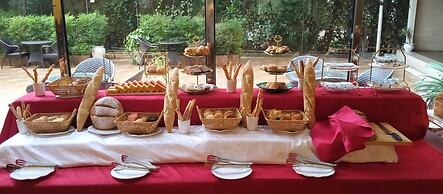 Swiss Lenana Mount Hotel