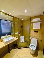 Swiss Lenana Mount Hotel