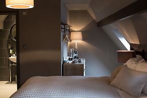 The Lion Hotel - Pub & Restaurant