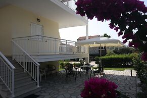 Pavloudis Apartments