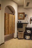 TWO TIMEZ - Boutique Hotel