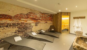 TWO TIMEZ - Boutique Hotel