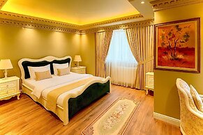 Real King Residence