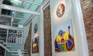 Modernistas Hospedagem e Arte