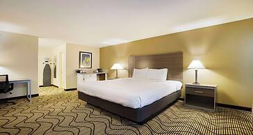SureStay Plus Hotel by Best Western Sacramento North
