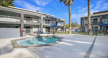 SureStay Plus Hotel by Best Western Sacramento North