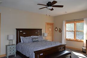 The Retreat at Norwich Lake