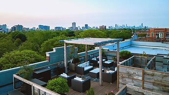 The Guesthouse Hotel