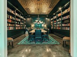 The Guesthouse Hotel