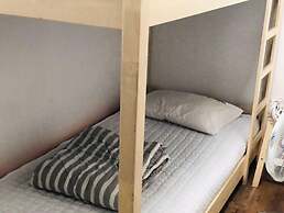 Orange Guesthouse - Hostel