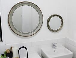 Orange Guesthouse - Hostel