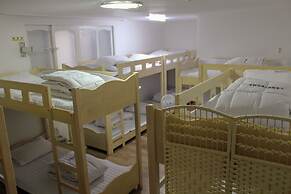 Orange Guesthouse - Hostel