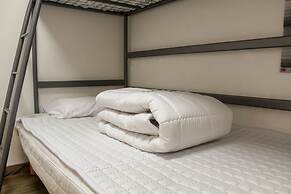 Orange Guesthouse - Hostel