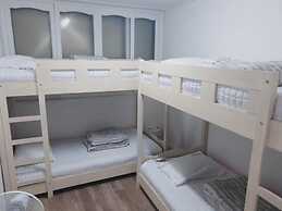 Orange Guesthouse - Hostel