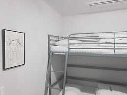 Orange Guesthouse - Hostel