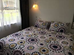 Raglan Palm Beach Motel